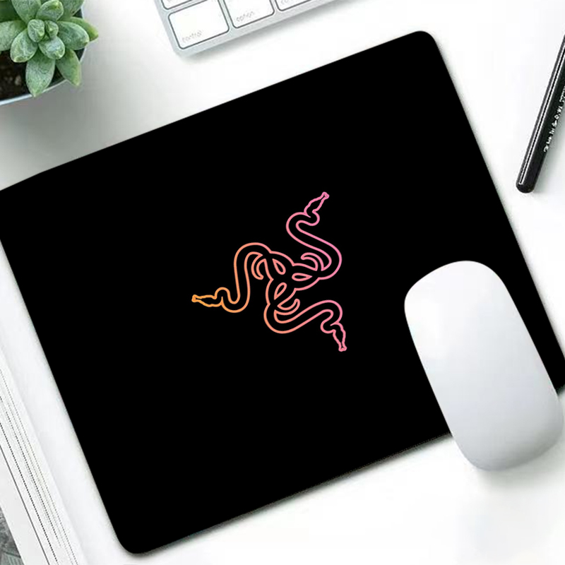Laptop Accessories Toys - Podkładka pod mysz Razer Luxury Anime